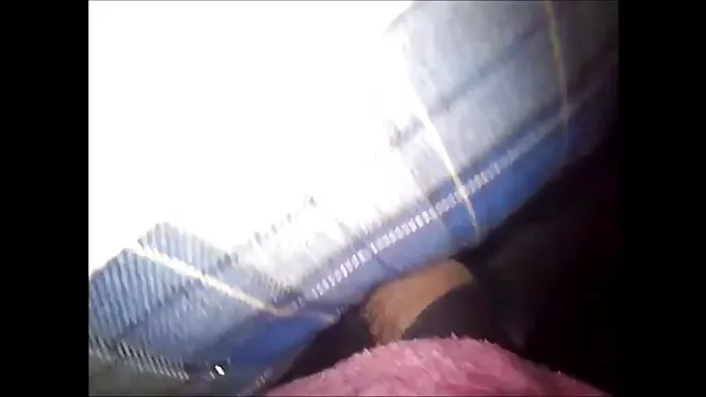 XXX bez rejestracji Ubierają się zarośnięte krocza w spodnie i skopać mi tyłek