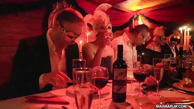 XXX bez rejestracji Wewnątrz chcę zarośnięte piczki czarny kogut